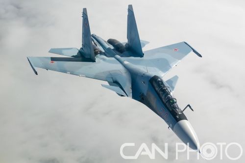 1280px-Sukhoi_Su-30SM_in_flight_2014